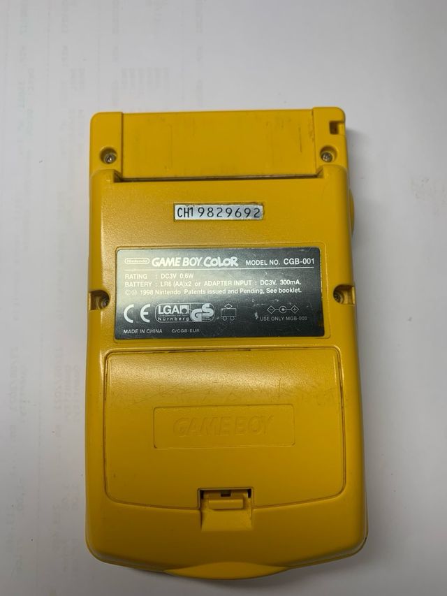 Nintendo Game Boy Color Amarillo
