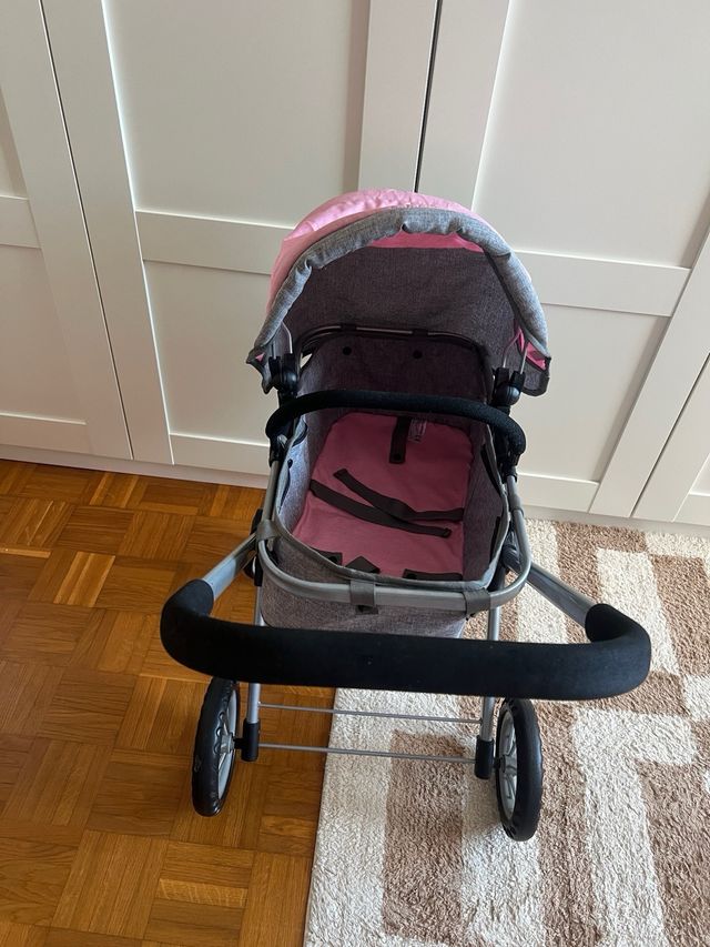 Carrito de muñecas gris y rosa