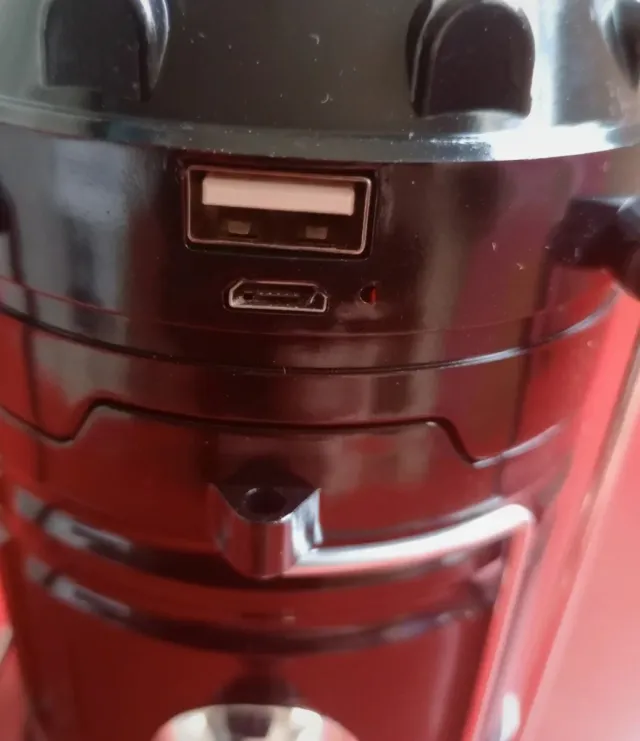 Linterna solar recargable sin pilas