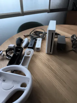 Nintendo Wii Completo con Juegos y Accesorios.