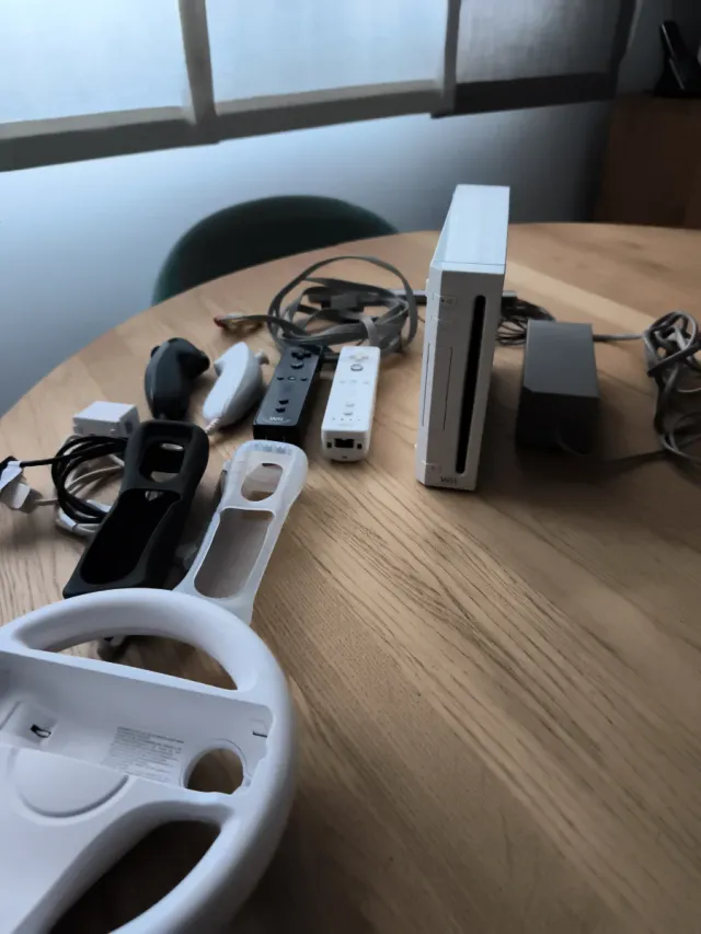 Nintendo Wii Completo con Juegos y Accesorios.