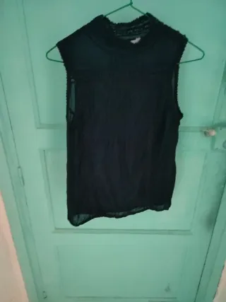 Blusa sin mangas con encajes Promod