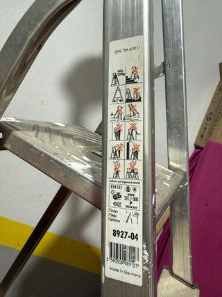 Escalera aluminio 7 peldaños