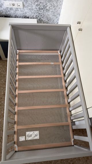 se vende lote completo cuna, colchón y juego de ca