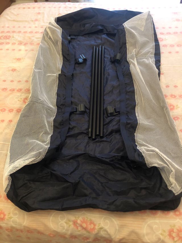 Interior cuna de viaje