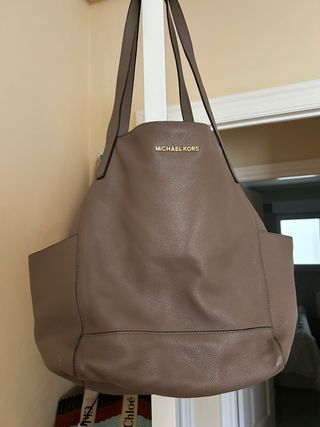Bolso Michael Kors de piel color topo