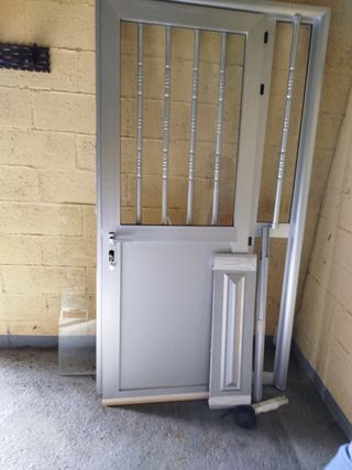 Puerta de aluminio