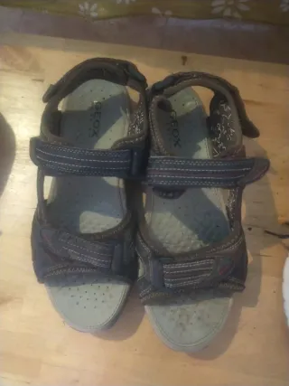 Calzado unisex talla 37