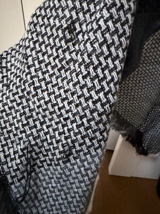 Sciarpone a quadri nero e grigio