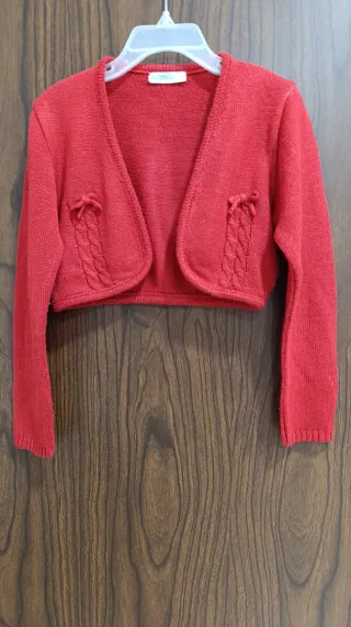 Rebeca bolero roja niña