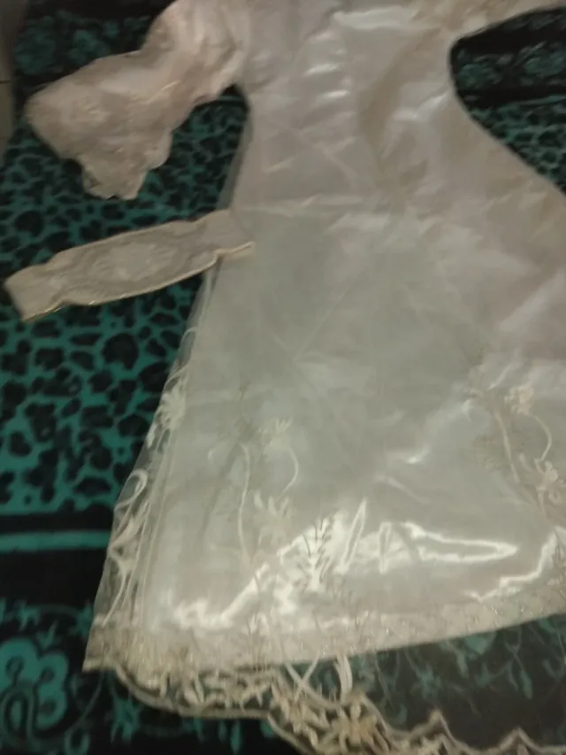 Caftán blanco bordado talla única