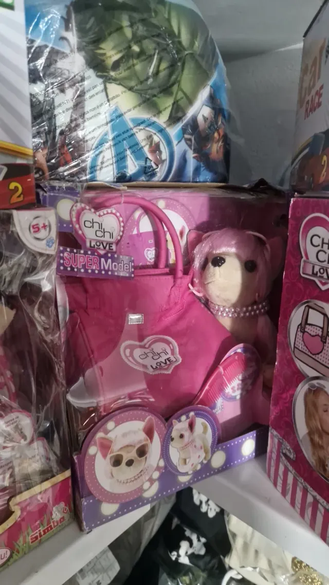 Se vende palet de jugete