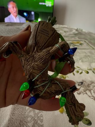 Groot con luces navideñas