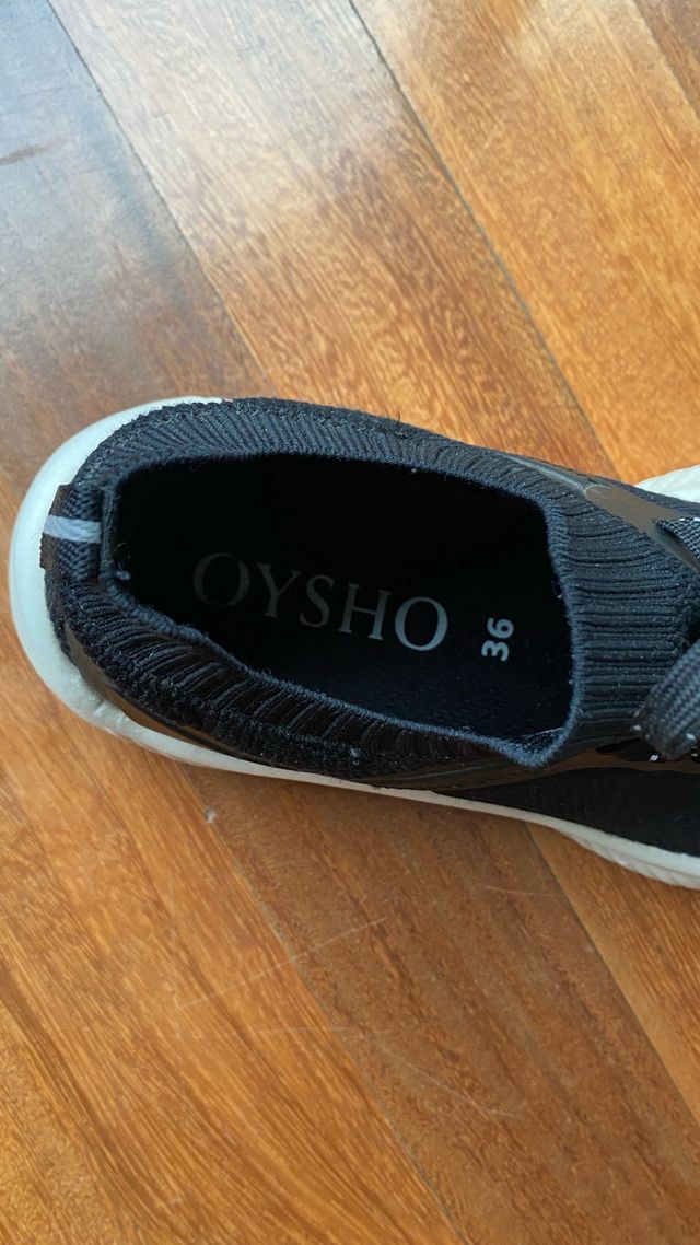 Deportivas Oysho Negras y Blancas