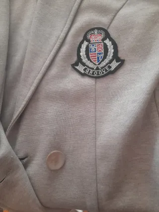 Americana de mujer gris