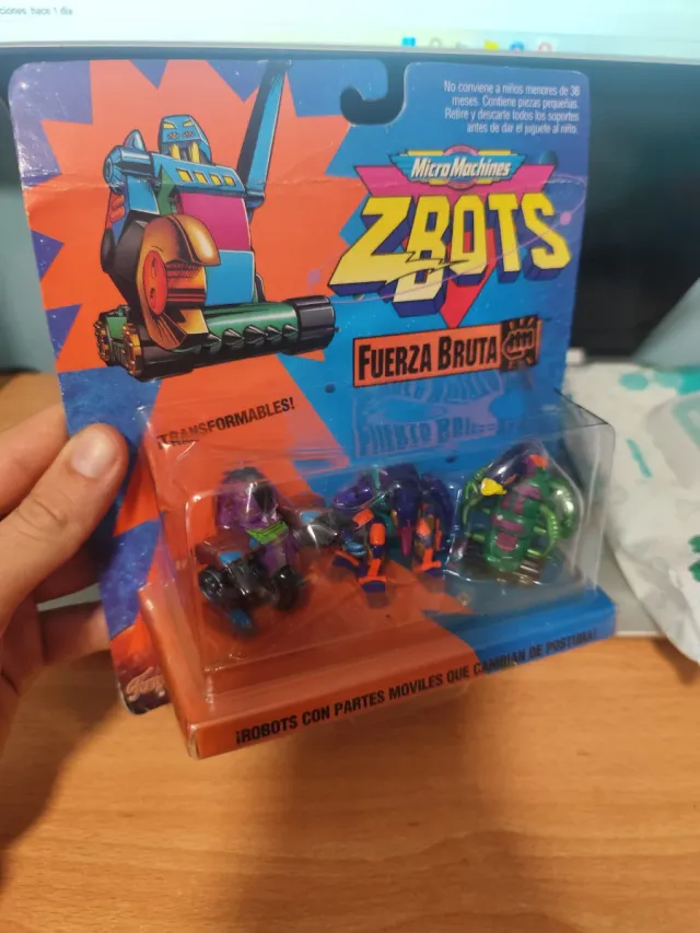 Micro Machines Z-Bots Fuerza Bruta famosa eapaña