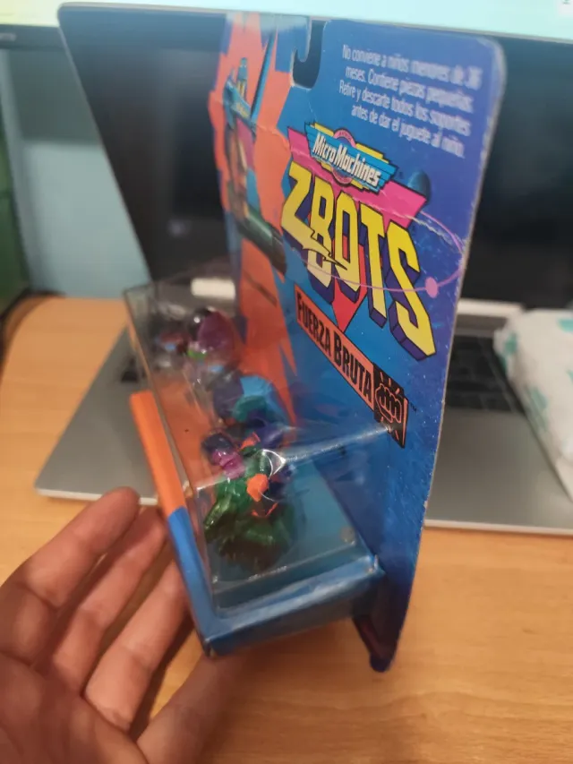 Micro Machines Z-Bots Fuerza Bruta famosa eapaña