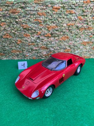 Ferrari 250 GTO/LM – Escala 1:18