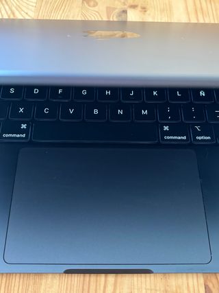 MacBook Air M2 2022 8GB 2TB Gris Espacial 13,6”