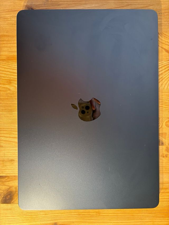 MacBook Air M2 2022 8GB 2TB Gris Espacial 13,6”