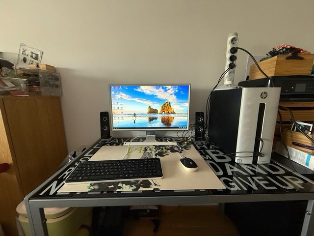 Ordenador HP Blanco y Negro