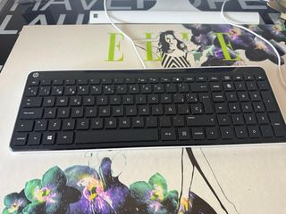 Ordenador HP Blanco y Negro