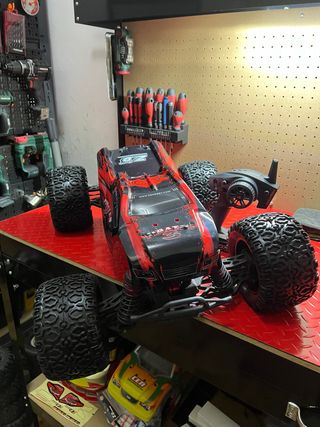 Team Losi LST XXL 2 1/8 Brushless