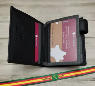 CARTERA MONEDERO EN PIEL "G. CIVIL" + REGALO PULSE