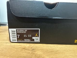 Zapatillas Air Jordan 1 Mid Blanco/Verde/Negro