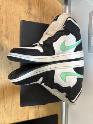 Zapatillas Air Jordan 1 Mid Blanco/Verde/Negro