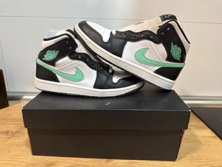 Zapatillas Air Jordan 1 Mid Blanco/Verde/Negro
