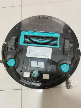 Robot Aspirador y Aspirador de mano