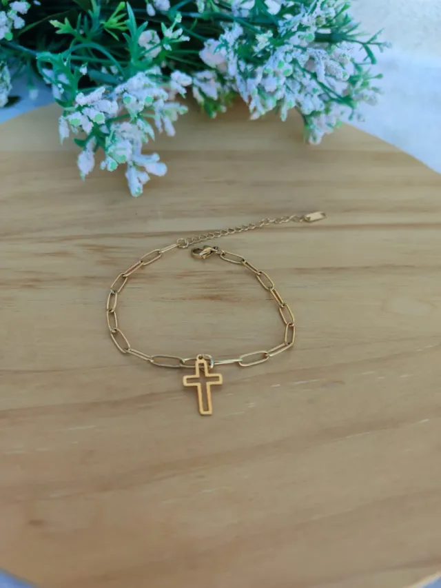 Pulsera acero con cruz dorada