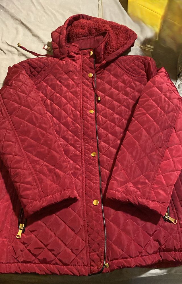 Abrigo acolchado rojo talla XXXL