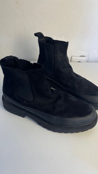 Botines Chelsea Zara Negros