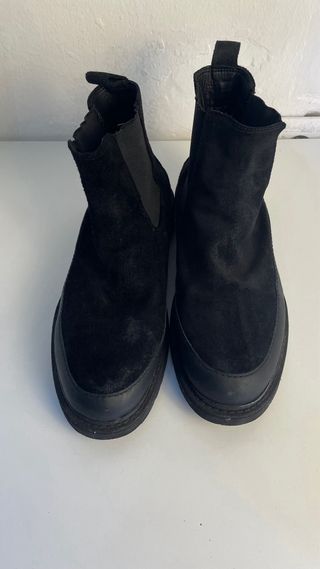 Botines Chelsea Zara Negros