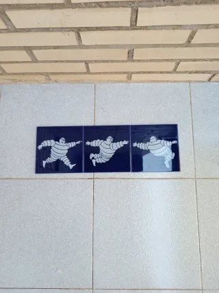 Juego 3 baldosas Michelin