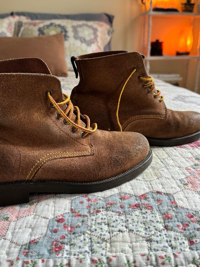 Botas pele castanhas atacador amarelo tamanho 38
