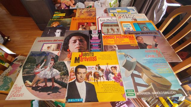 lote de 268 vinilos,recoger en marid o enviar agen