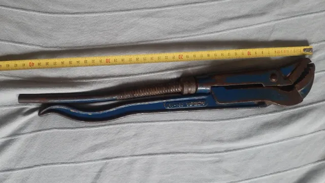 Llave pico de loro ajustable