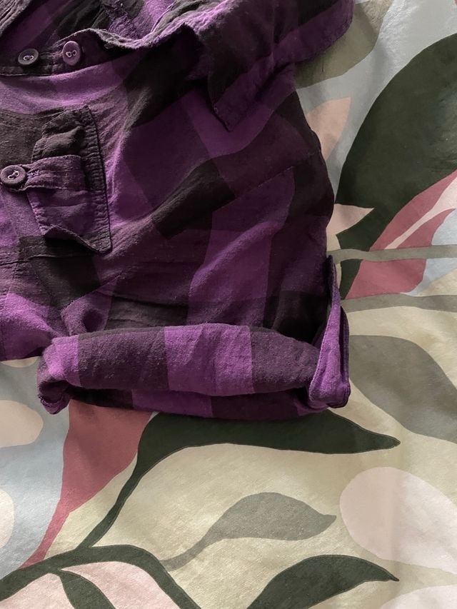 Camisa larga cuadros morado y negro