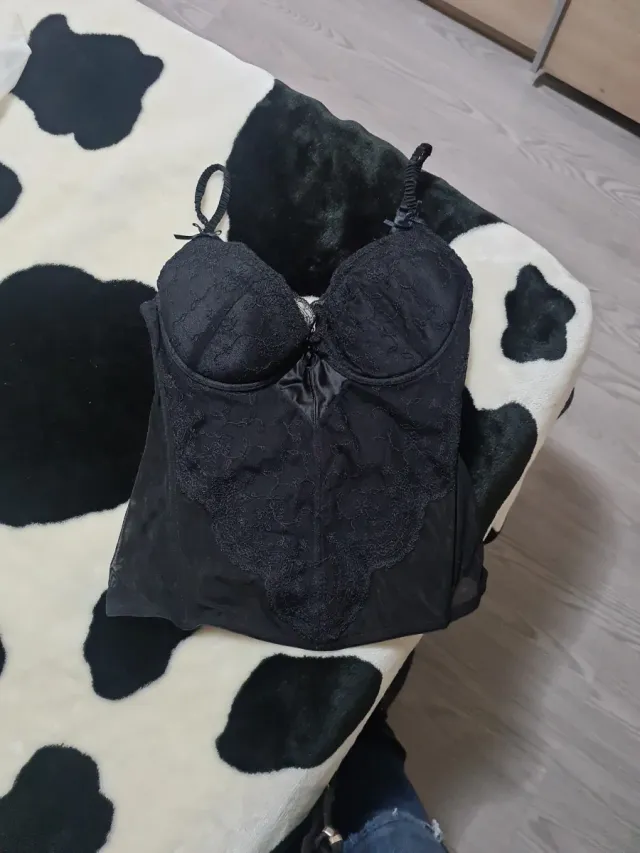 Bustier negro encaje