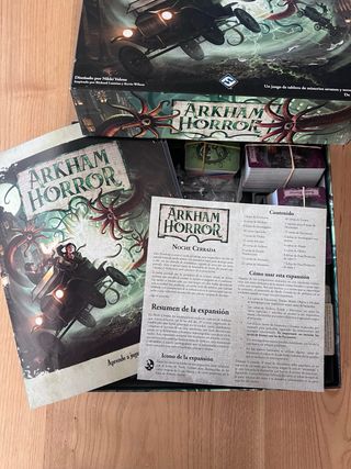Arkham Horror 3ª Ed. + Noche Cerrada + bandejas