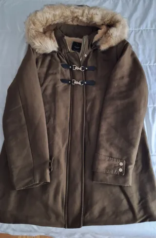 Abrigo parka Mango Talla M verde militar