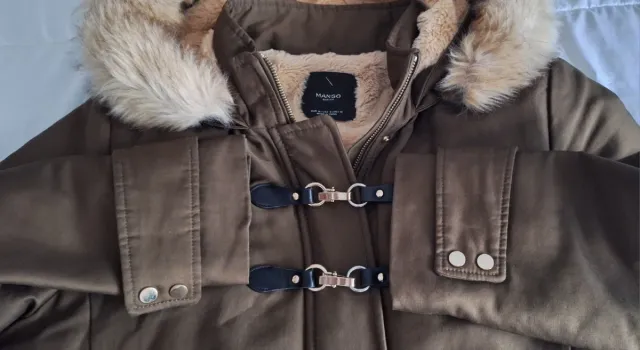 Abrigo parka Mango Talla M verde militar