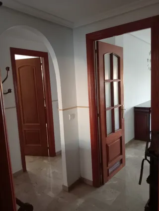 Puertas madera maciza total 5, 2 con cristal