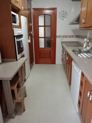 Puertas madera maciza total 5, 2 con cristal