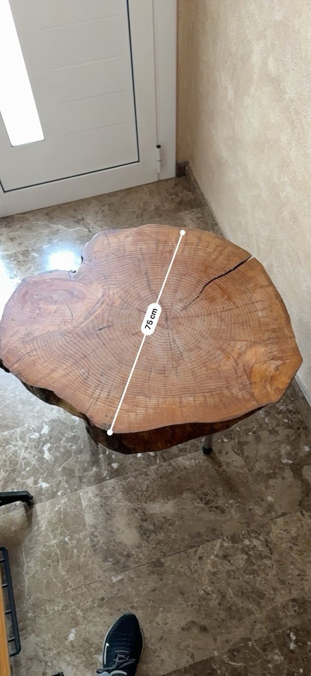 Mesa redonda de pino rústica