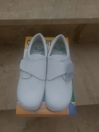 Zapatos de trabajo Feliz Caminar blancos
