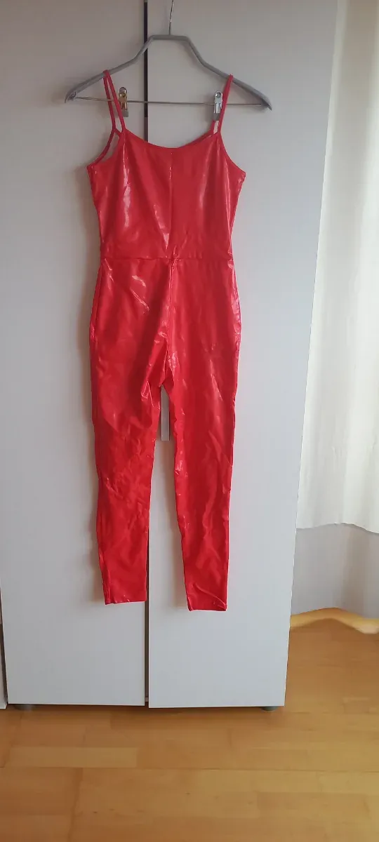 Mono brillante mujer